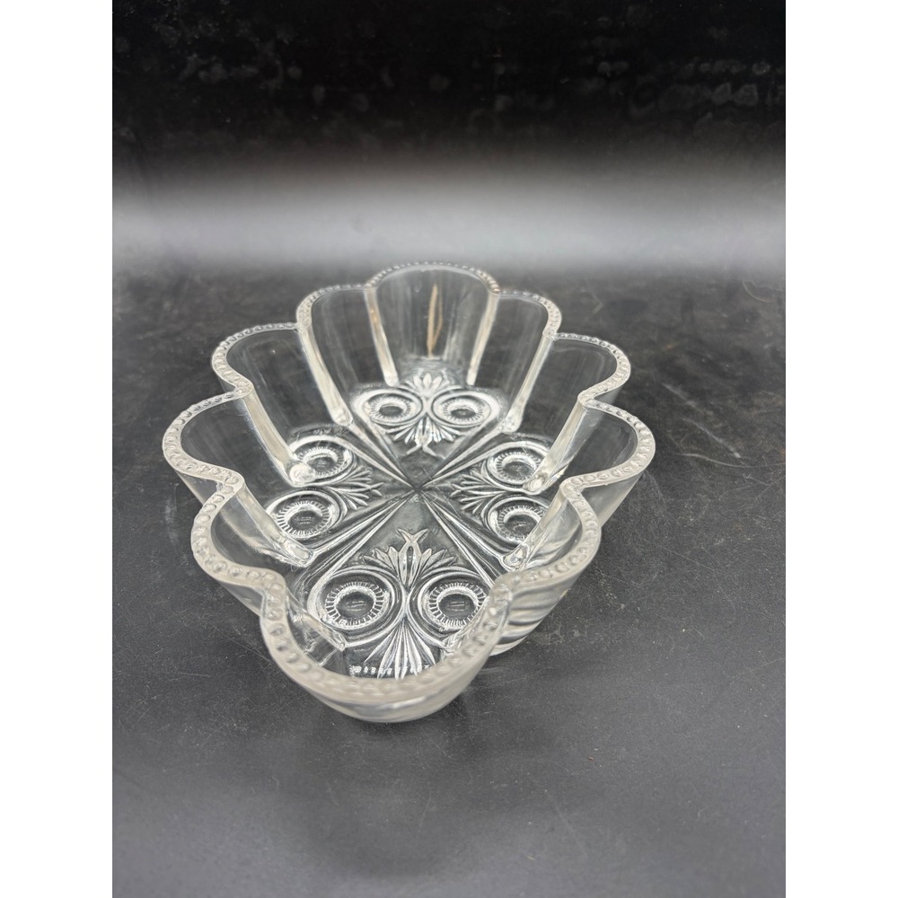 Vintage Clear Pressed Glass Scalloped Candy Dish Intaglio Floral Nut Bowl